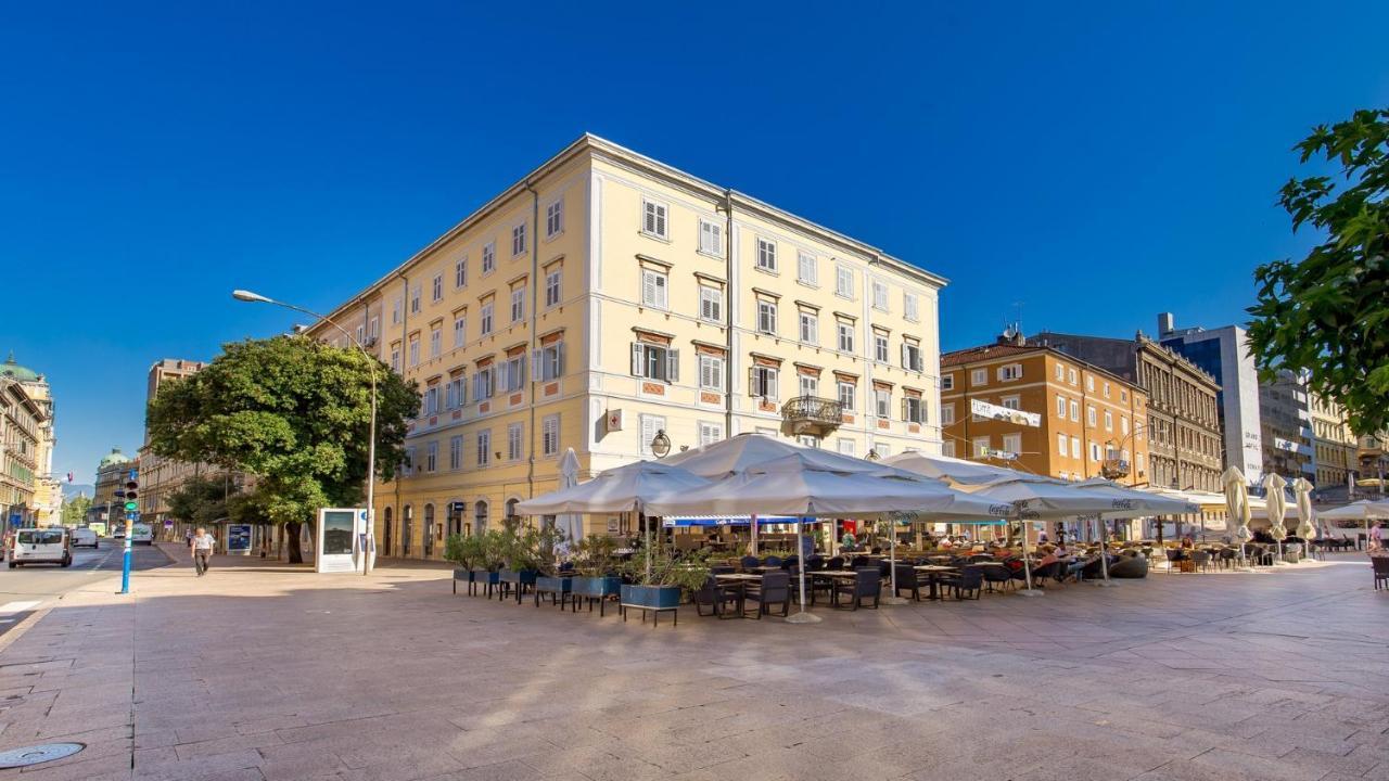 Main Square - Lloyd Apartment Fiume Kültér fotó