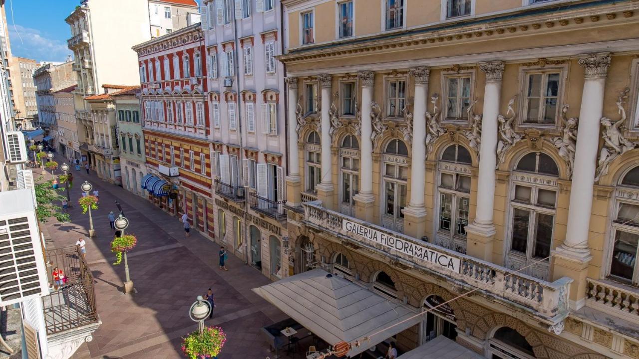 Main Square - Lloyd Apartment Fiume Kültér fotó